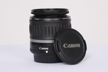 Canon EF-S 18-55mm F3,5-5,6 III - Gebrauchtartikel -
